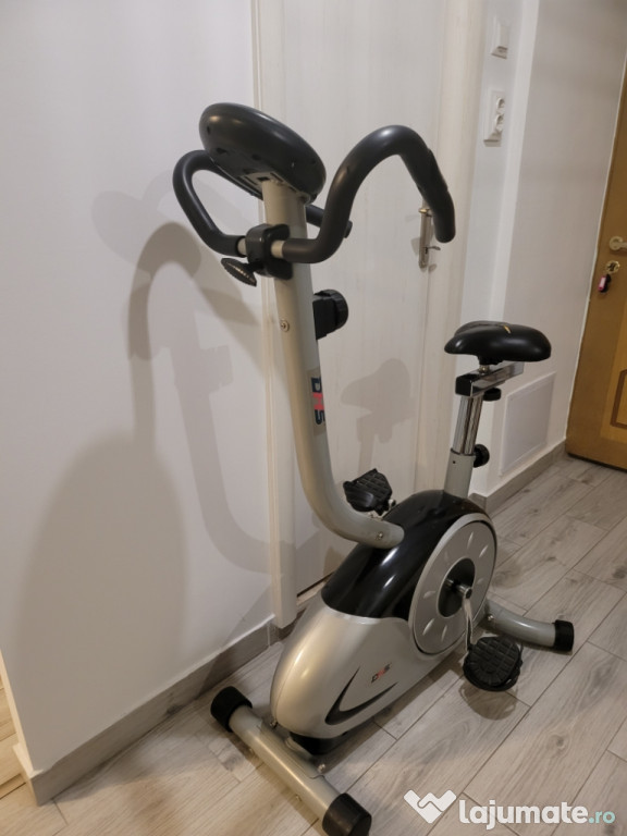 Vând bicicleta fitness DHS