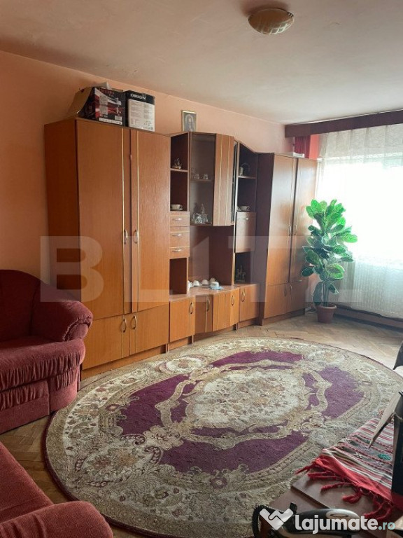 Apartament de vanzare, cu 3 camere, 66 mp, zona Astra