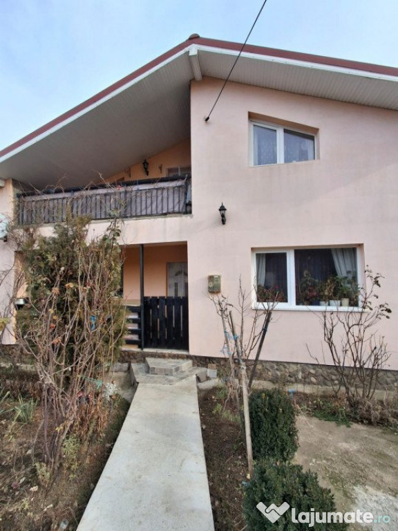 CASA INDIVIDUALA in sat VLADICENI com. TOMESTI