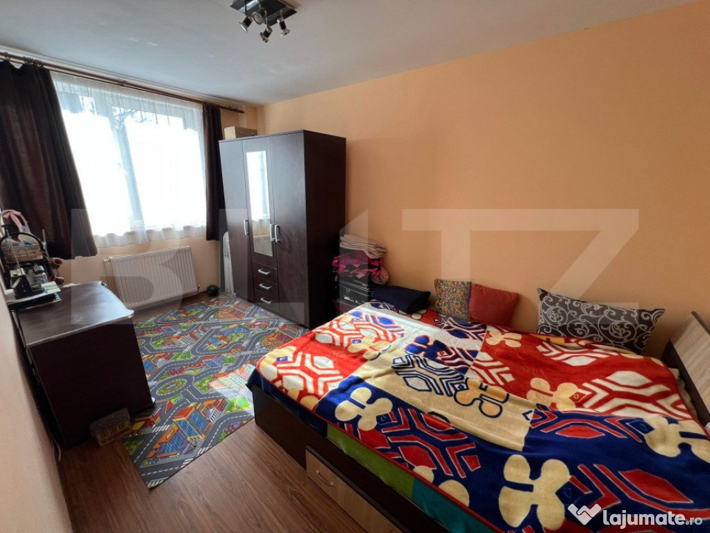 Apartament 3 camere, etaj 2, zona 11 Iunie