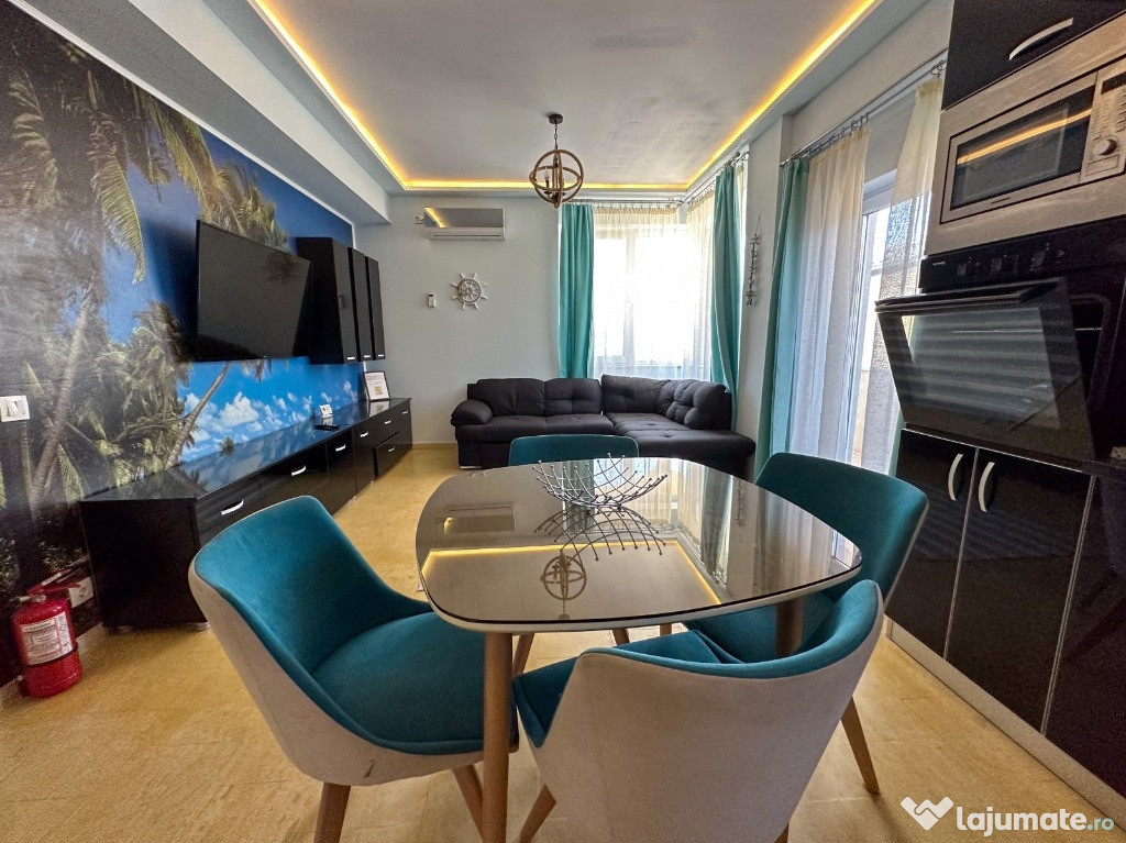 Apartament cu 3 camere de vanzare Mamaia Sat / Navodari promenada