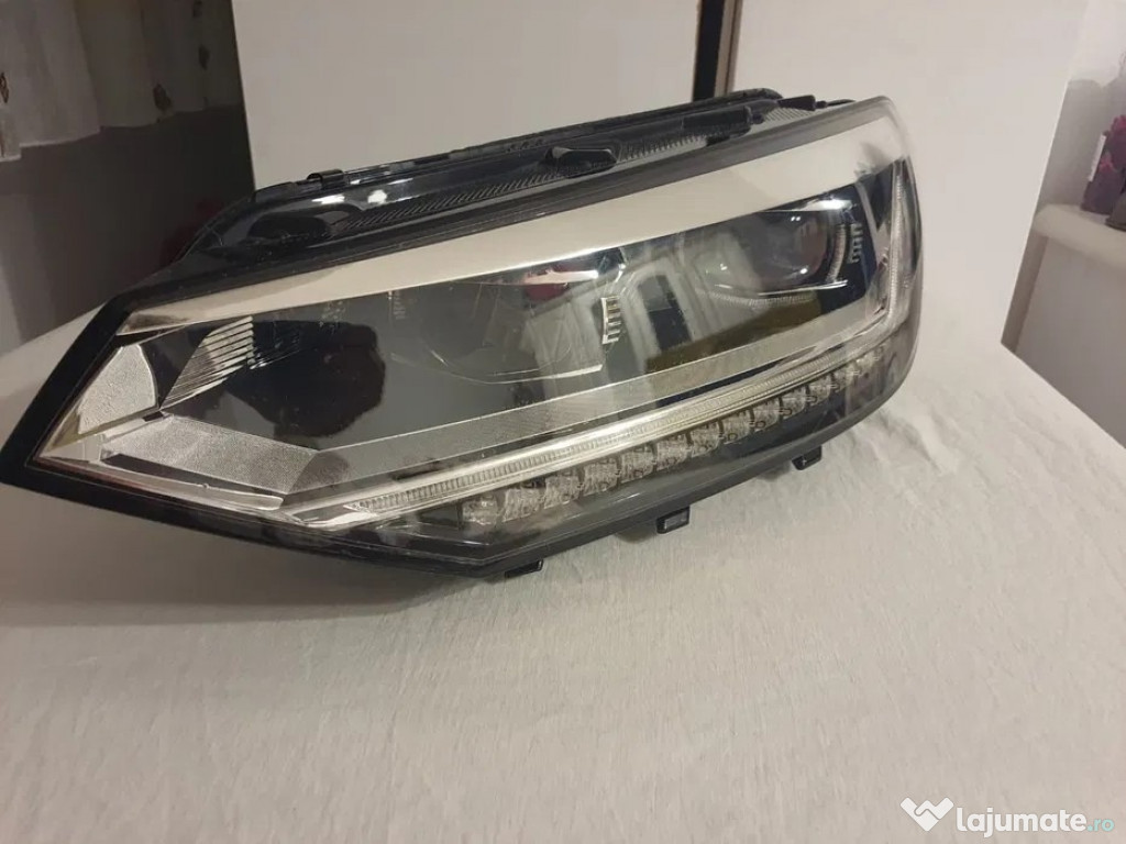 Far Full led stanga vw Touran 5T 2016-2024 impecabil