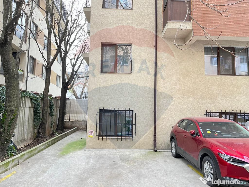 Apartament 2 camere + loc parcare de vânzare în zona Go...