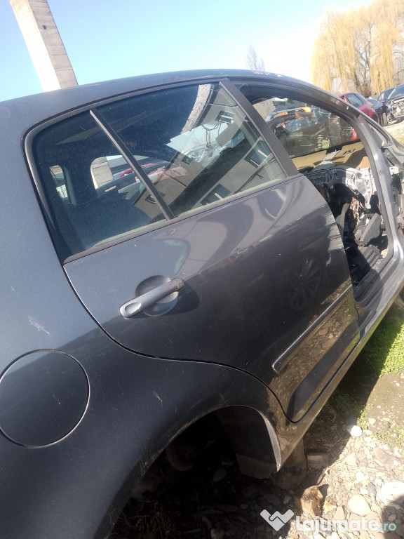 Geam aripa dreapta spate Ford Focus 2 Hatchback 2010