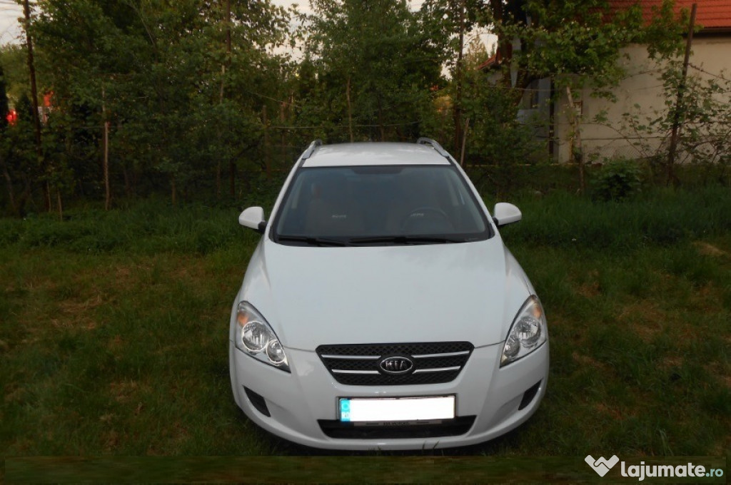 Vand Kia Ceed SW 2009 1.4 Benzina 109Cp