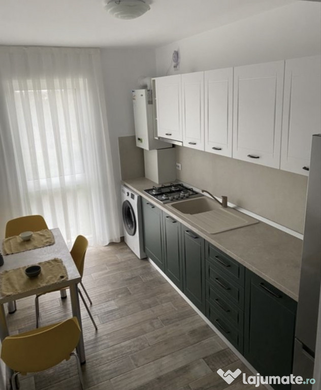 Apartament cu 2 camere, bloc nou, Centru