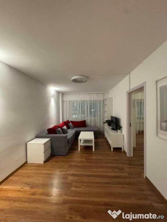 Apartament spatios 4 camere 86 mp Centrul Civic