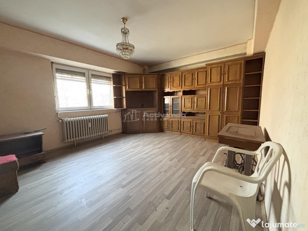 Apartament 3 camere - etajul 1 - cu terasa langa Spitalul Ju