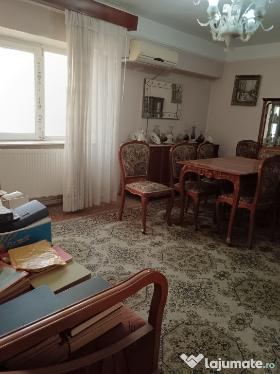 Apartament 3 camere Piata Daciei