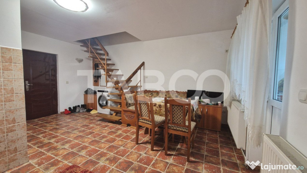 Apartament de inchiriat cu 3 camere balcon la mansarda Vasil