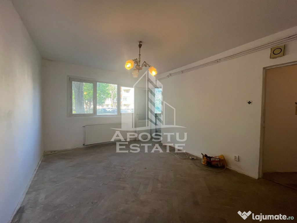 Apartament cu 1 camera, decomandat,centrala proprie, Spit...