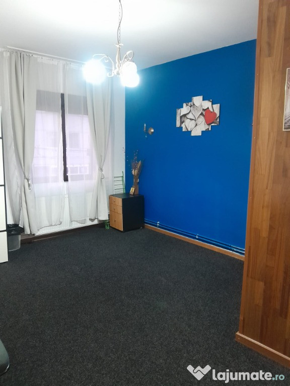 Vila de inchiriat in zona centrala , intersectia Mosilor/Eminescu