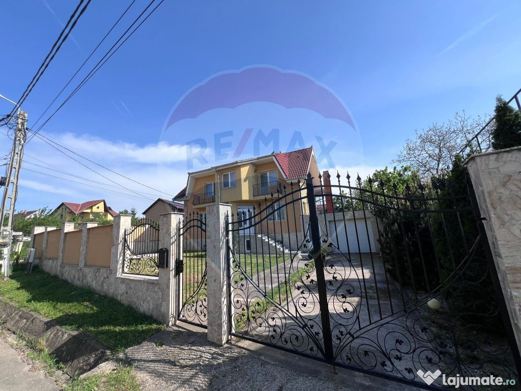 Casă / Vilă cu 4 camere de închiriat în zona Oncea