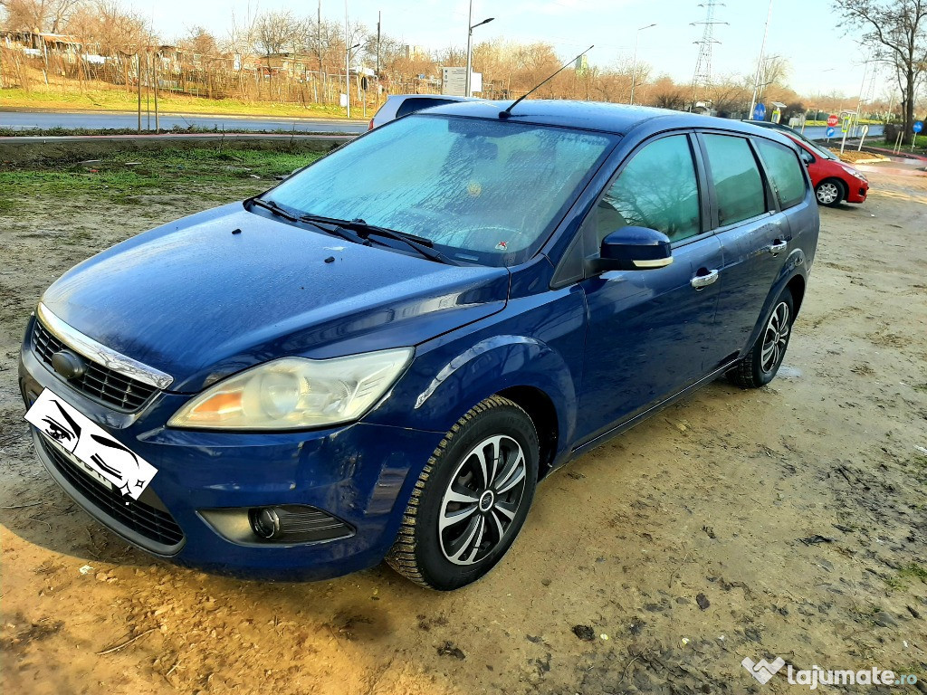 Vând Ford focus break