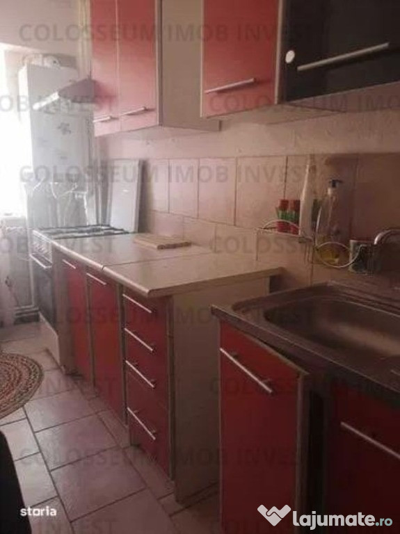 Apartament cu 3 camere, decomandat - zona Racadau