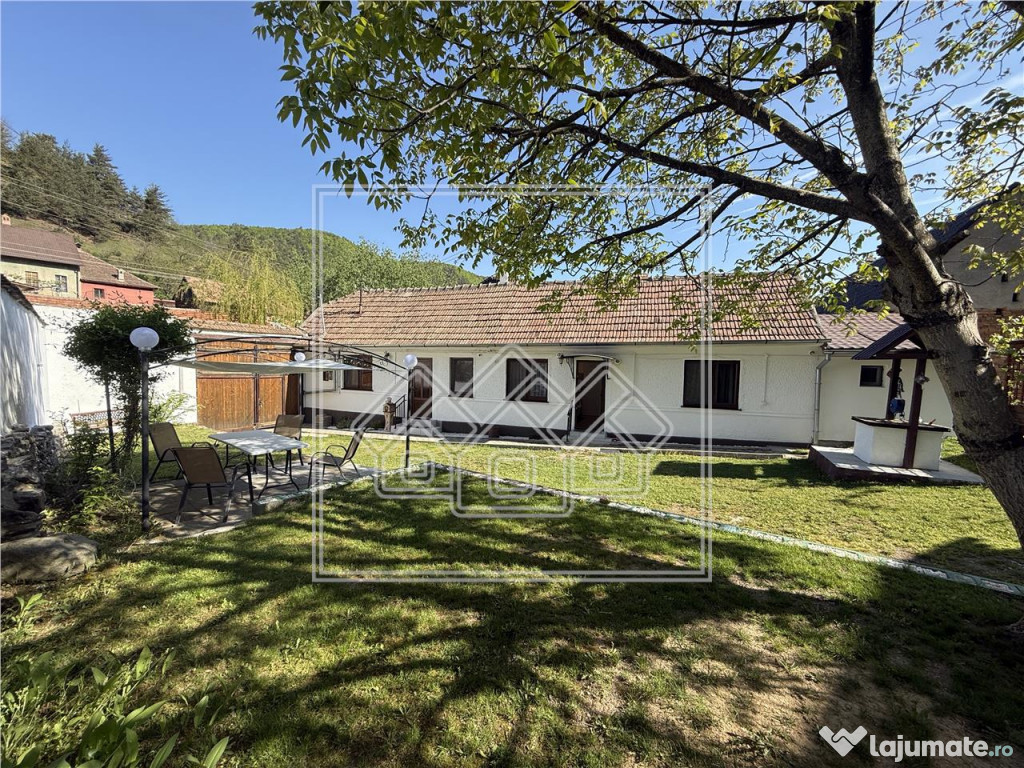 Casa individuala in Talmacel - teren 1107 mp, renovata, mobi