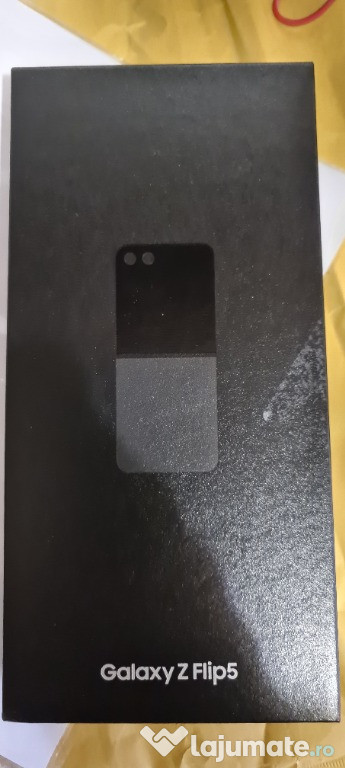 Samsung Galaxy Flip 5
