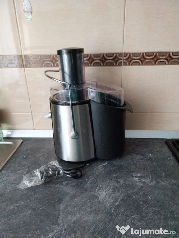Vand storcator de fructe