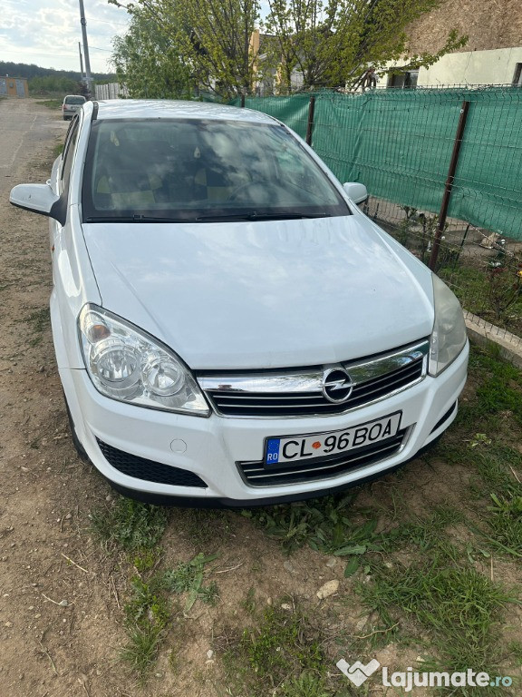 Opel astra H benzina 2009