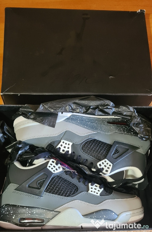 Air Jordan 4 Retro