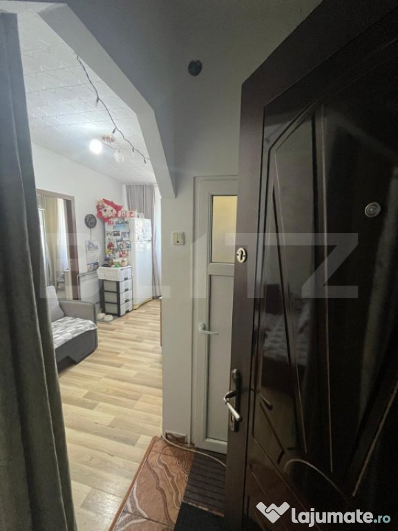 Apartament cu 2 camere, mobilat, etaj 4, zona Liceu Blaga