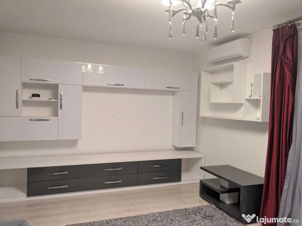 Apartament cu 3 camere decomandate etaj 2 - Zona Obcini