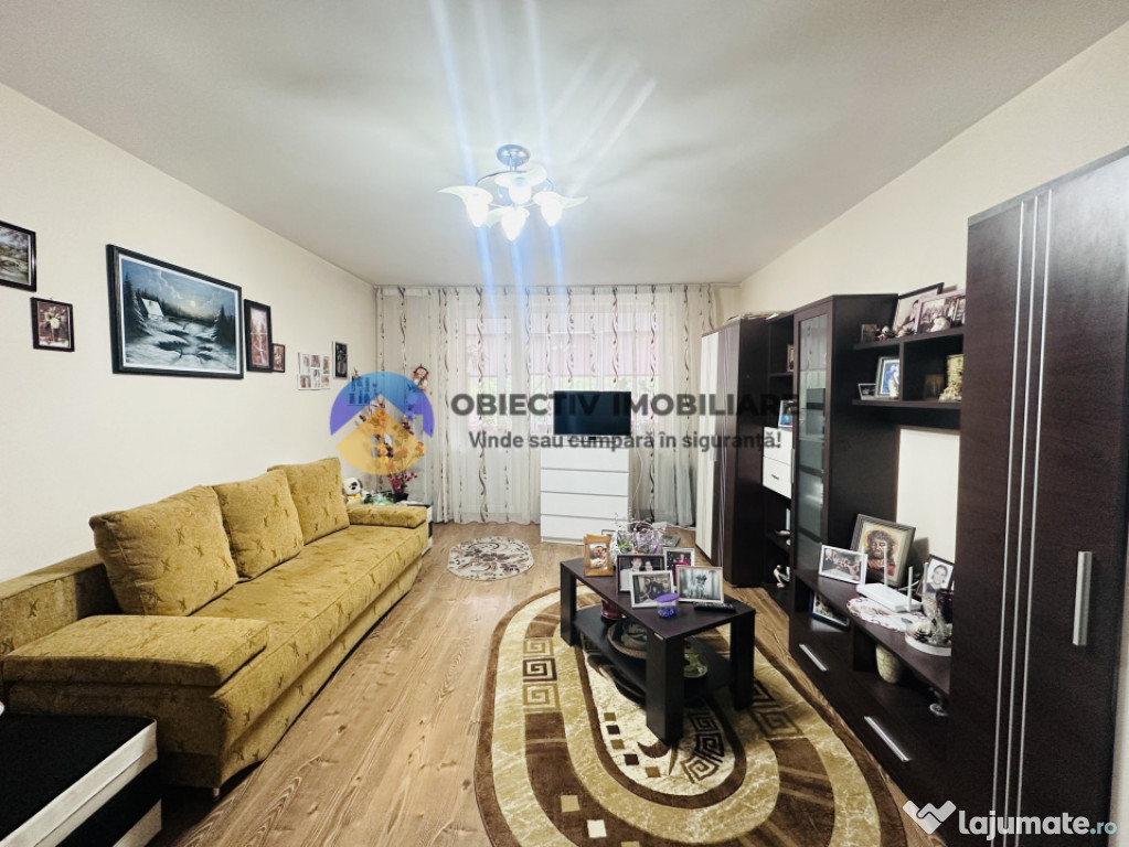 Apartament 4 camere-Zona BCR
