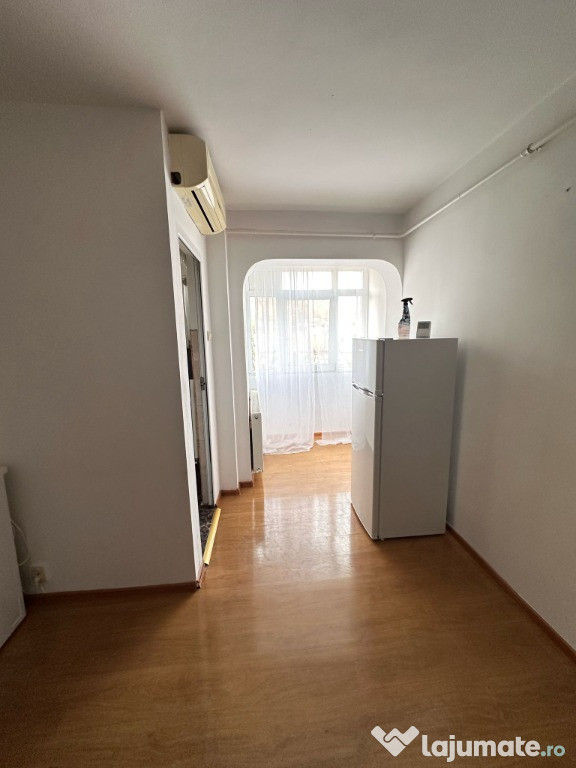 Garsoniera, 24mp.,etaj 2, cu CT, AC , Galata – LIDL