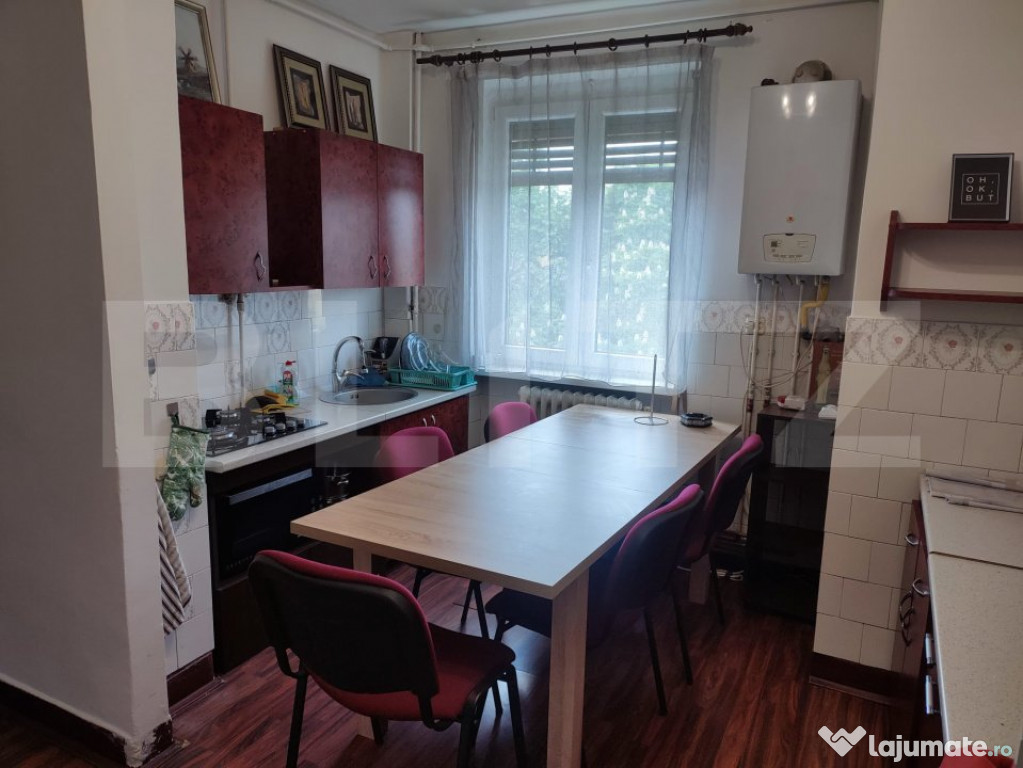 Apartament cu 2 camere in zona centrala