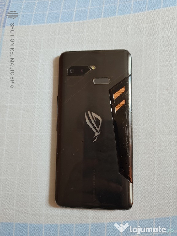 Vand telefon ASUS RoG Phone 1 perfect functional