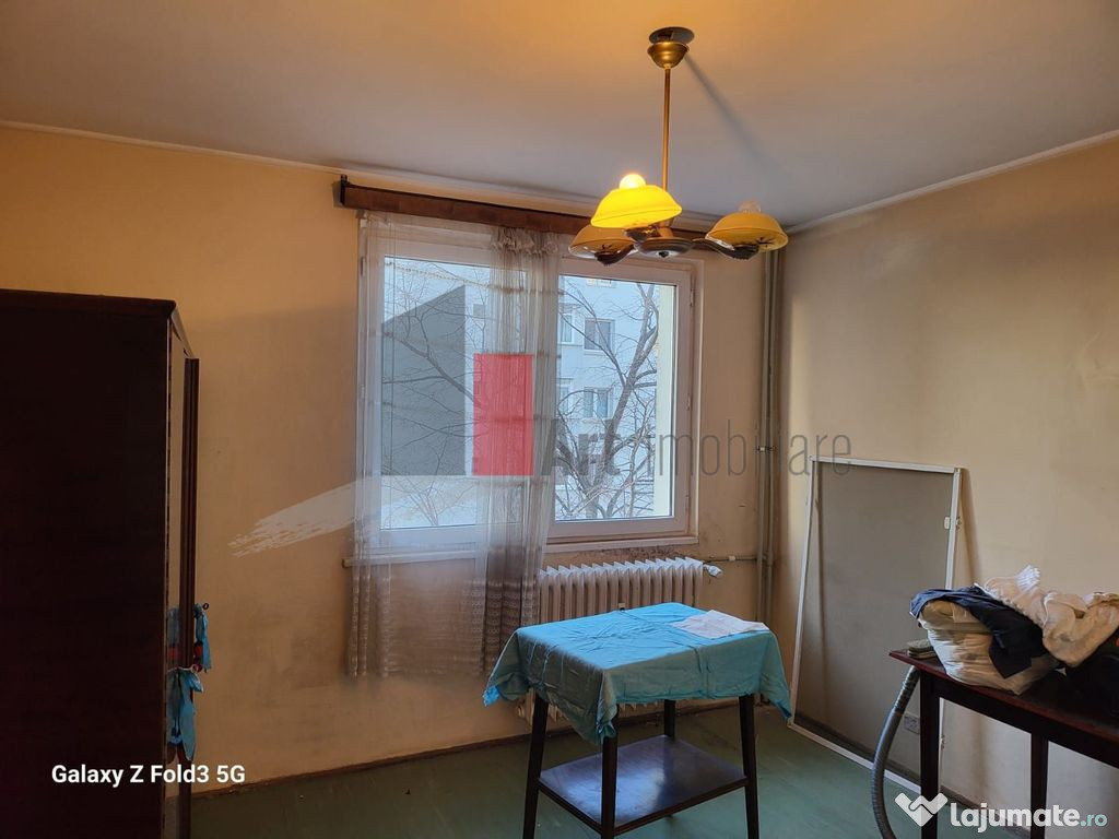 Apartament 3 camere Titan liceul Dante