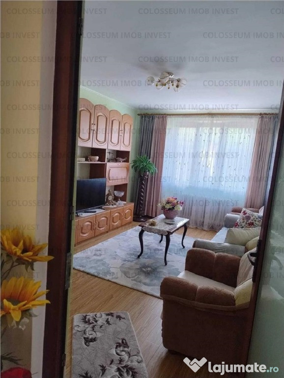 Apartament decomandat, 3 camere, mobilat, utilat, vedere superba, Noua