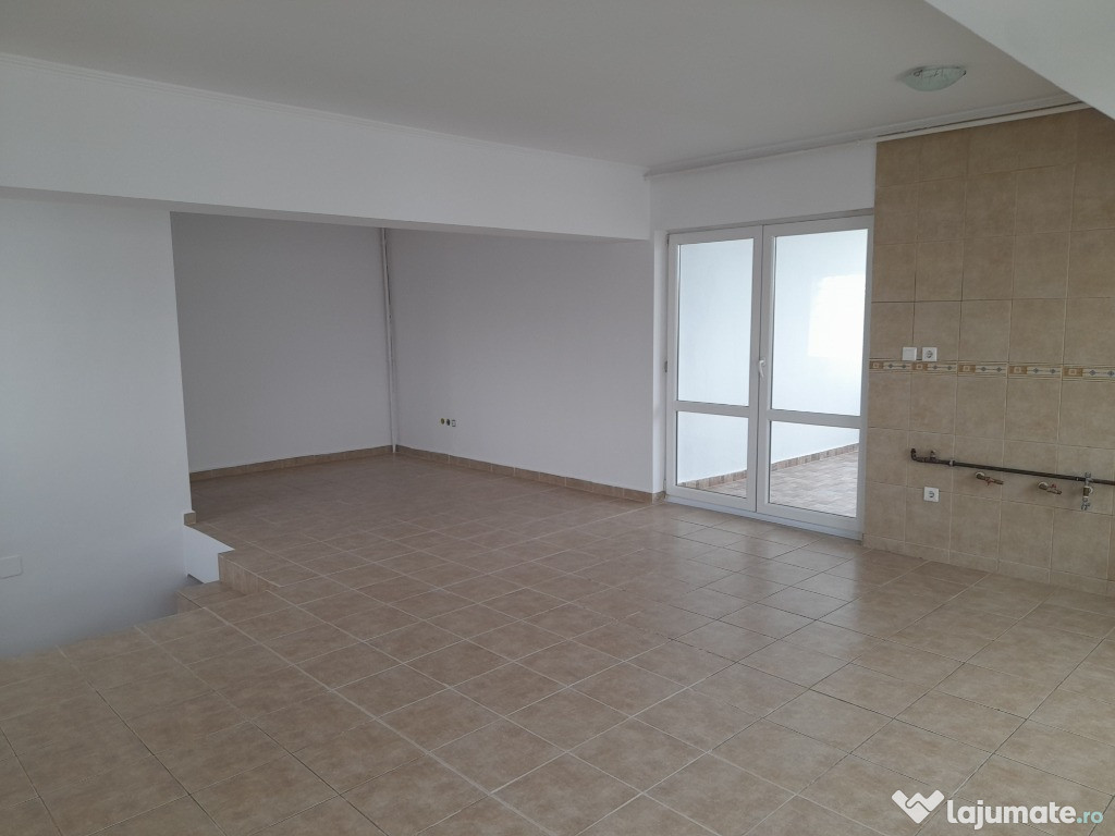 Apartament 3 camere în Otopeni central