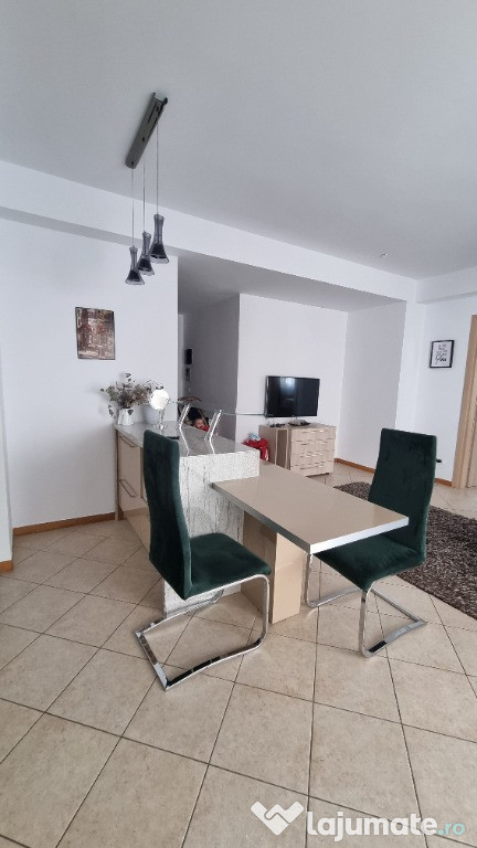 PROPRIETAR închiriez apartament 2 camere loc parcare Torontalului