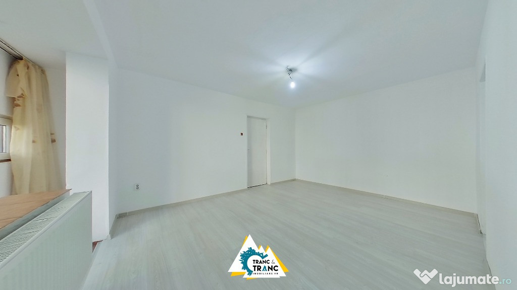 Apartamentul cu 2 camere la Podgoria cu vedere superbă catre un parc i