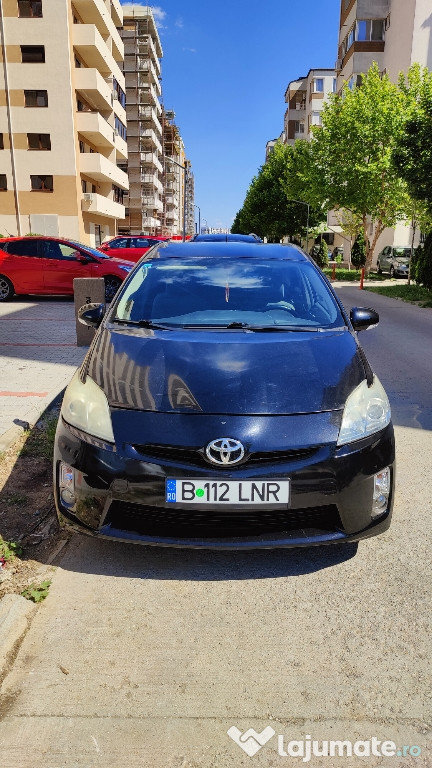 Toyota Prius masina