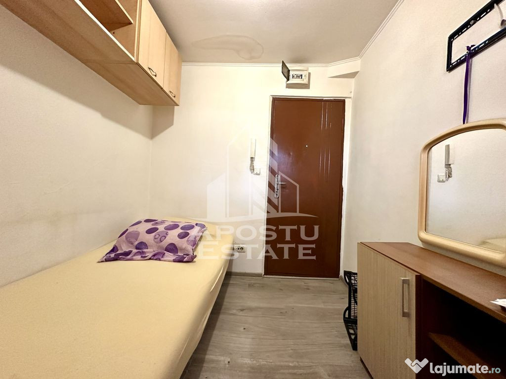 Garsoniera de vanzare in zona Soarelui