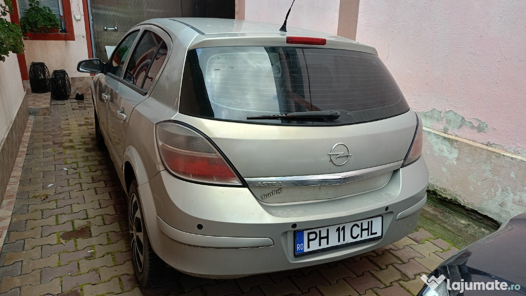 Vând Opel Astra H