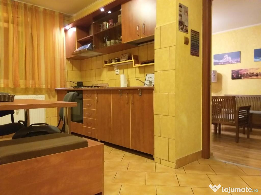 Proprietar inchiriez apartament decomandat 3 camere Metrou Piata Iancu