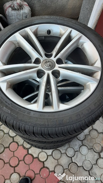 Anvelope Opel Insignia