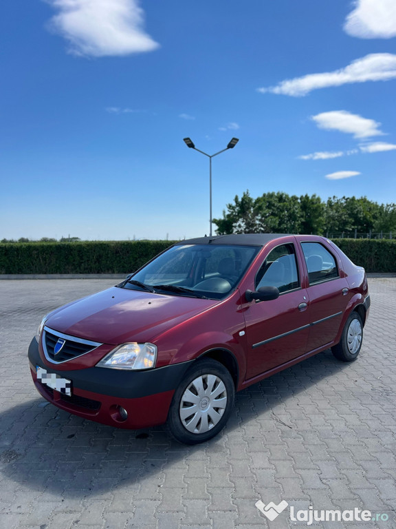 Vând Dacia logan
