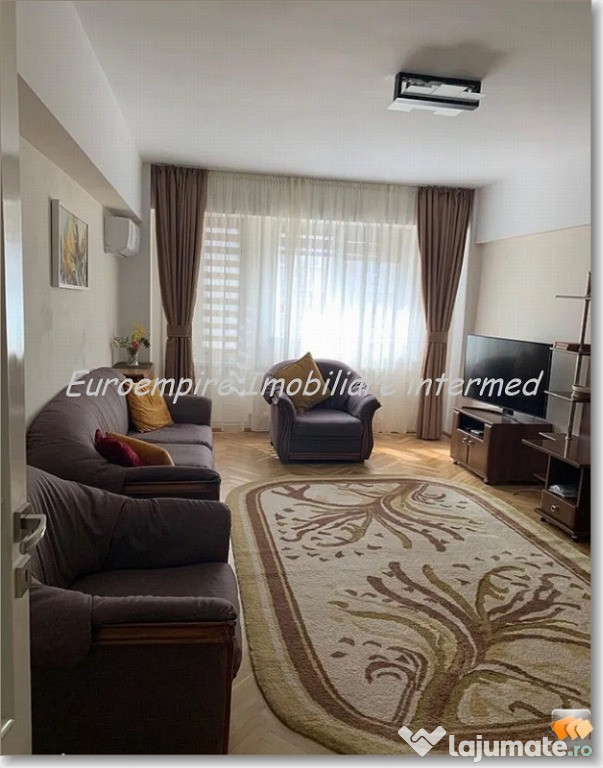 Apartament 4 camere decomandate Centru
