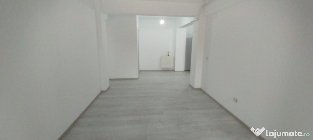 APARTAMENT 3 CAMERE, DECOMANDAT, BLOC NOU, ETAJ INTERMEDIAR,