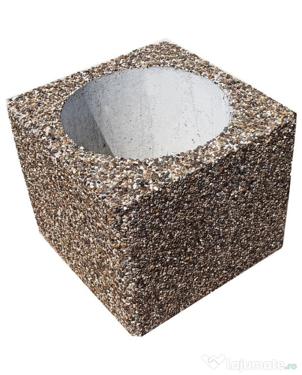 Jardiniere si ghivece din beton si marmura