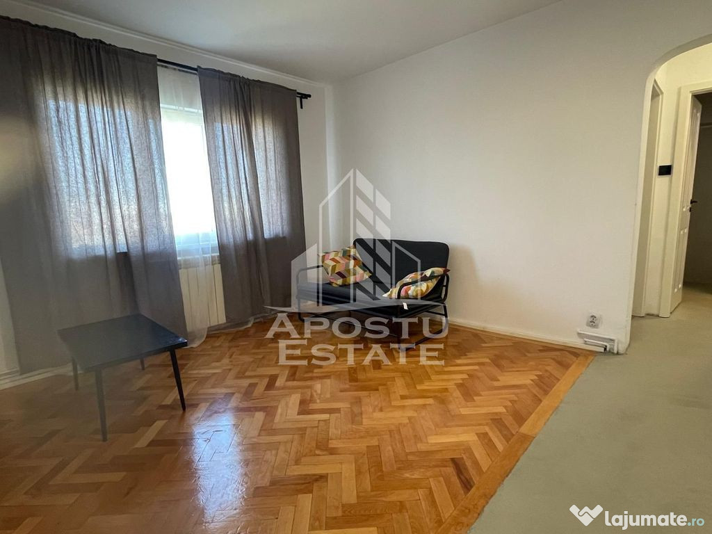 Apartament cu 3 camere, etaj intermediar, zona Gheorghe L...