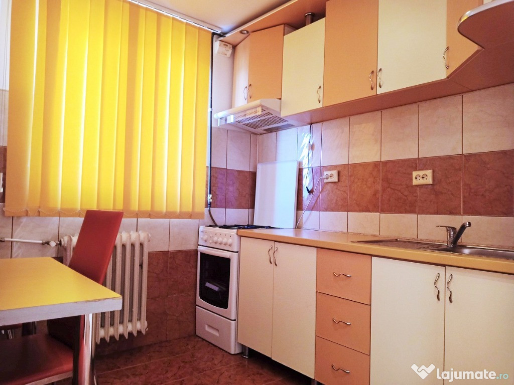 Apartament de inchiriat cu 2 camere, Central - zona Romanilor Arad