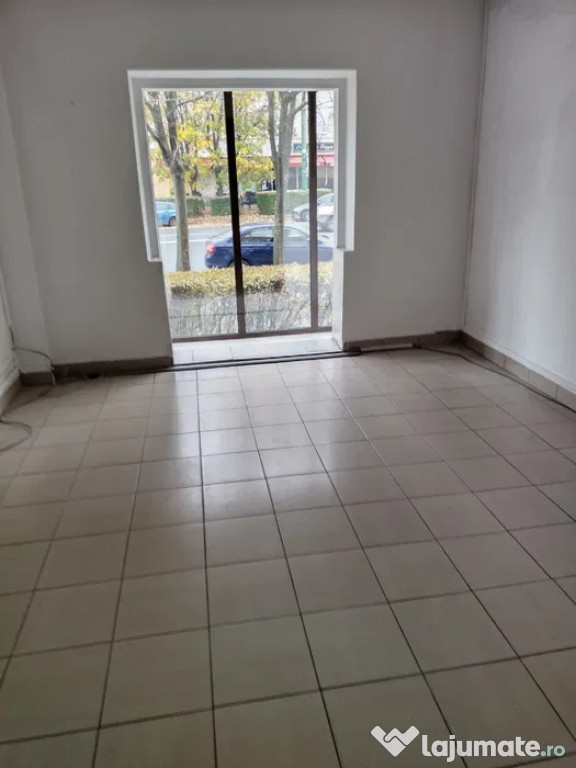 Spatiu Comercial 3 Camere 70 mp Centrul Civic
