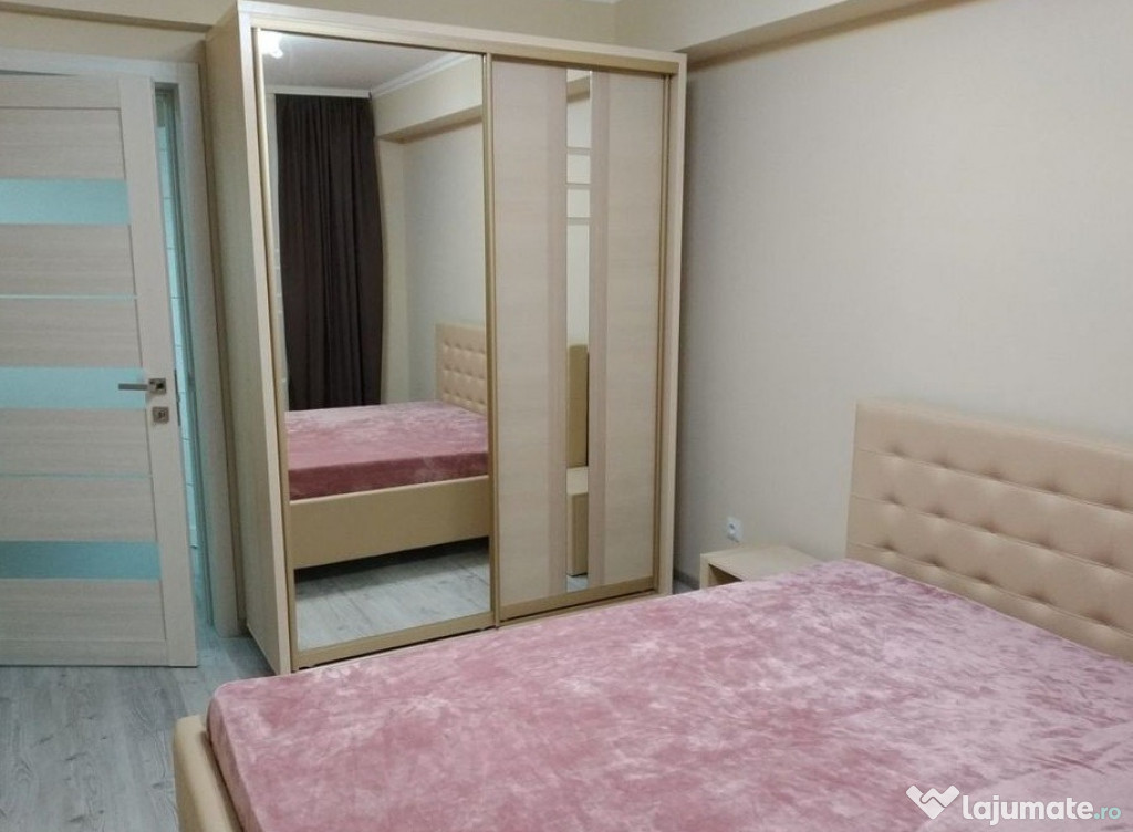 Zona Centrala Chirie Apartament 2 camere pe Bld 21 Decembrie