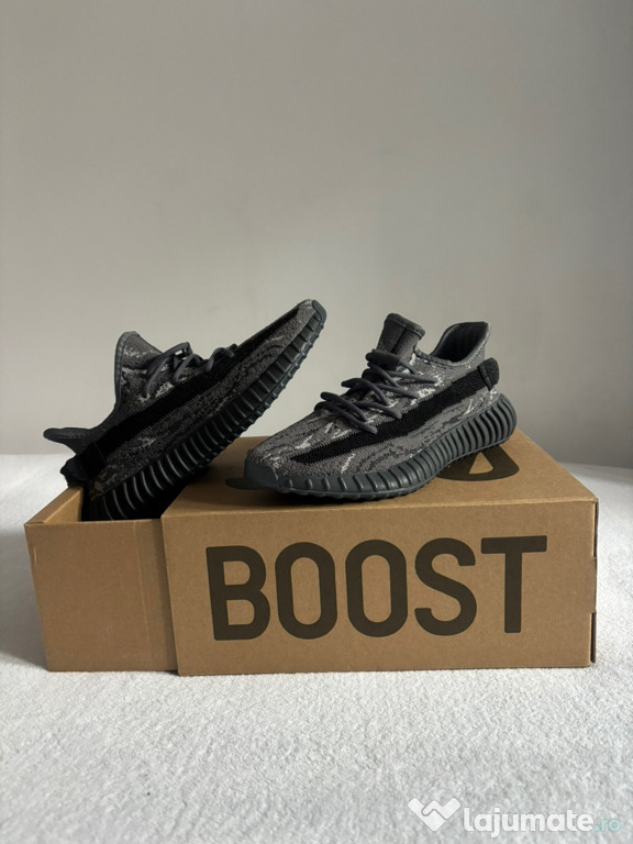 Adidas Yeezy Boost 350 V2 Dark Salt