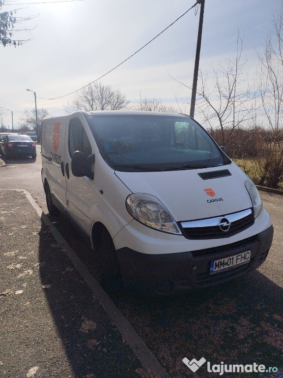Opel vivaro 2.0 an 2013 kilometri reali, itp valabil ,consum mic